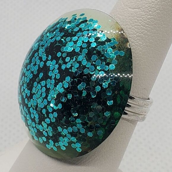 Adjustable Blue Sparkly Ring - Picture 4 of 5
